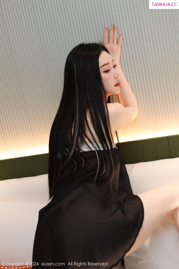   [XiuRen]高清写真图 2024.01.16 No.7967 田兮白 黑丝美腿第78张图片